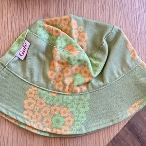 Lisa Says Gah | Accessories | Lisa Says Gah Britt Bucket Hat  display picture 2